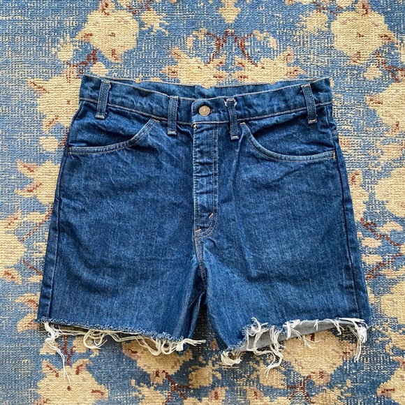 Vintage Orange Tab Levi's High Rise Cutoffs 30 - Picture 1 of 2